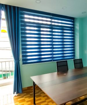 Rèm cầu vồng 231022