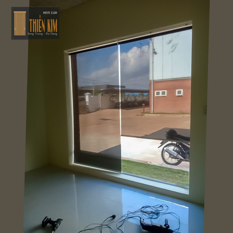 Màn sáo cuốn lưới 240501