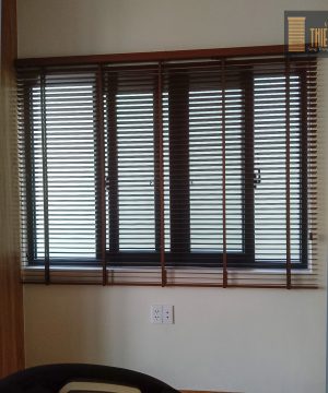 RÈM SÁO GỖ NHÀ PHỐ 240504