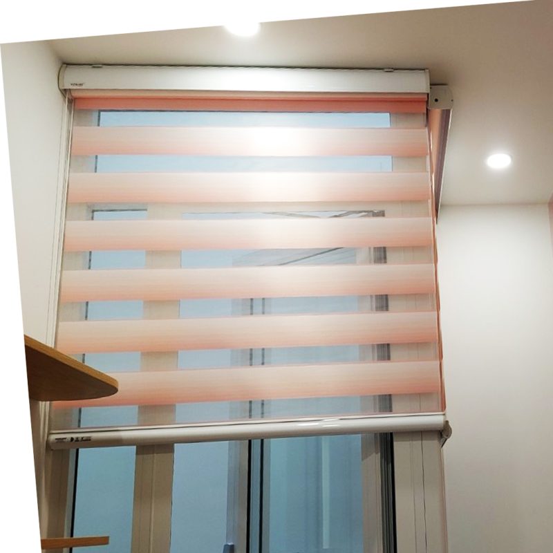 Rèm cầu vồng quận 12