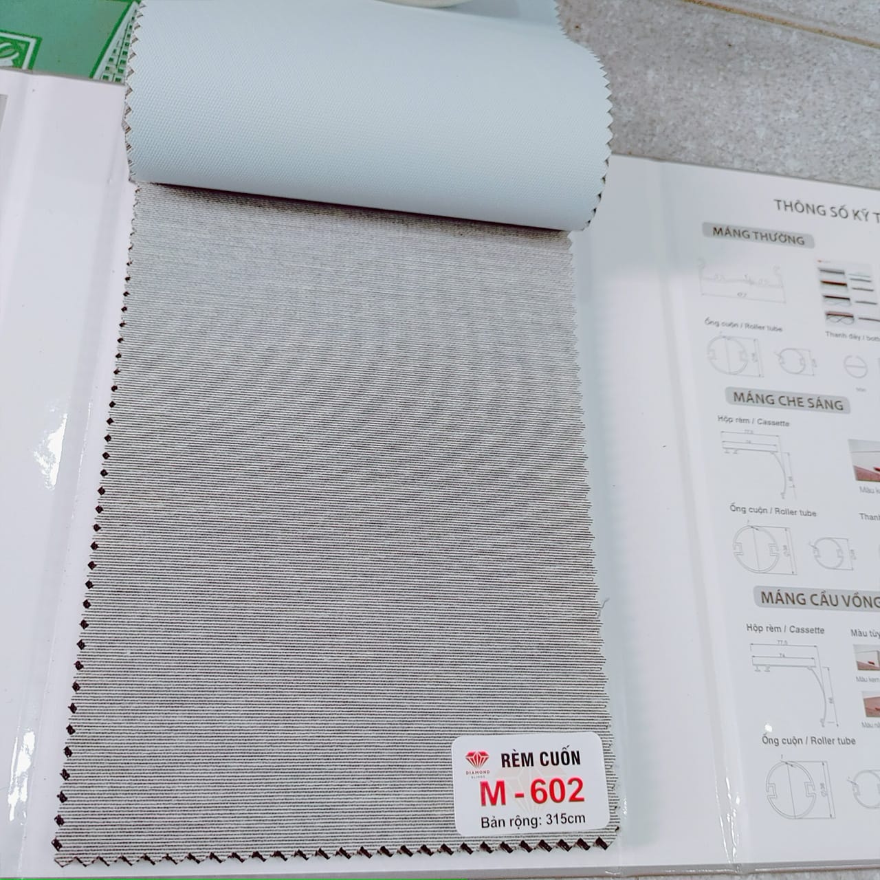 Rèm Cuốn Diamond Blinds - Ảnh 16