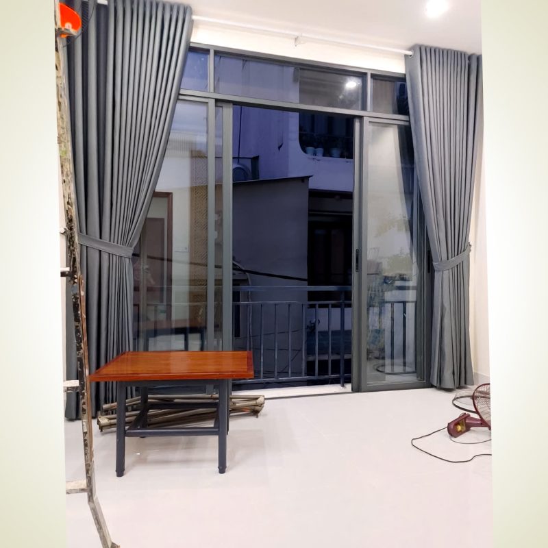 Giải pháp rèm vải chống nắng tại Quận 12 cho hướng Tây