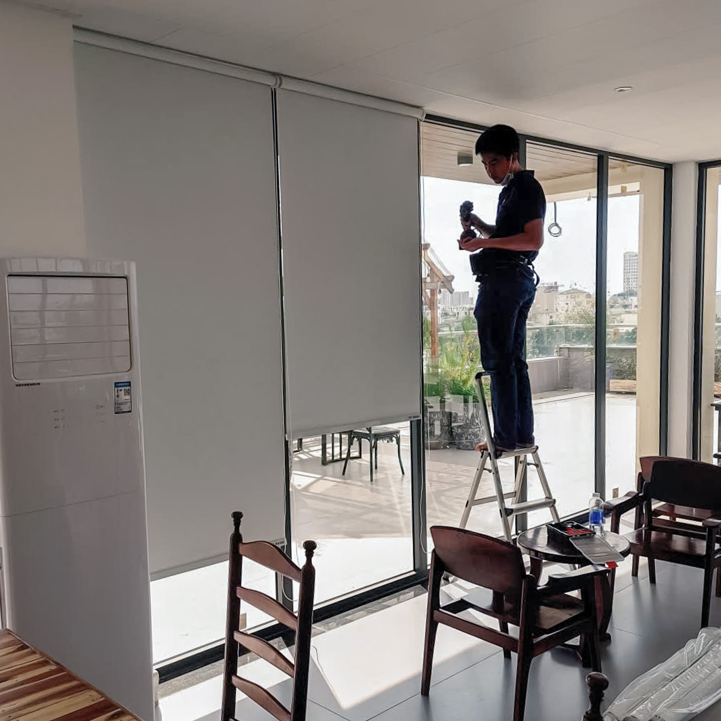 Thi Công Rèm Cuốn Trơn Tại Quán Cà Phê Cánh Đồng Lưng Trời Gò Vấp | Rèm Cửa Thiên Kim - Ảnh 20